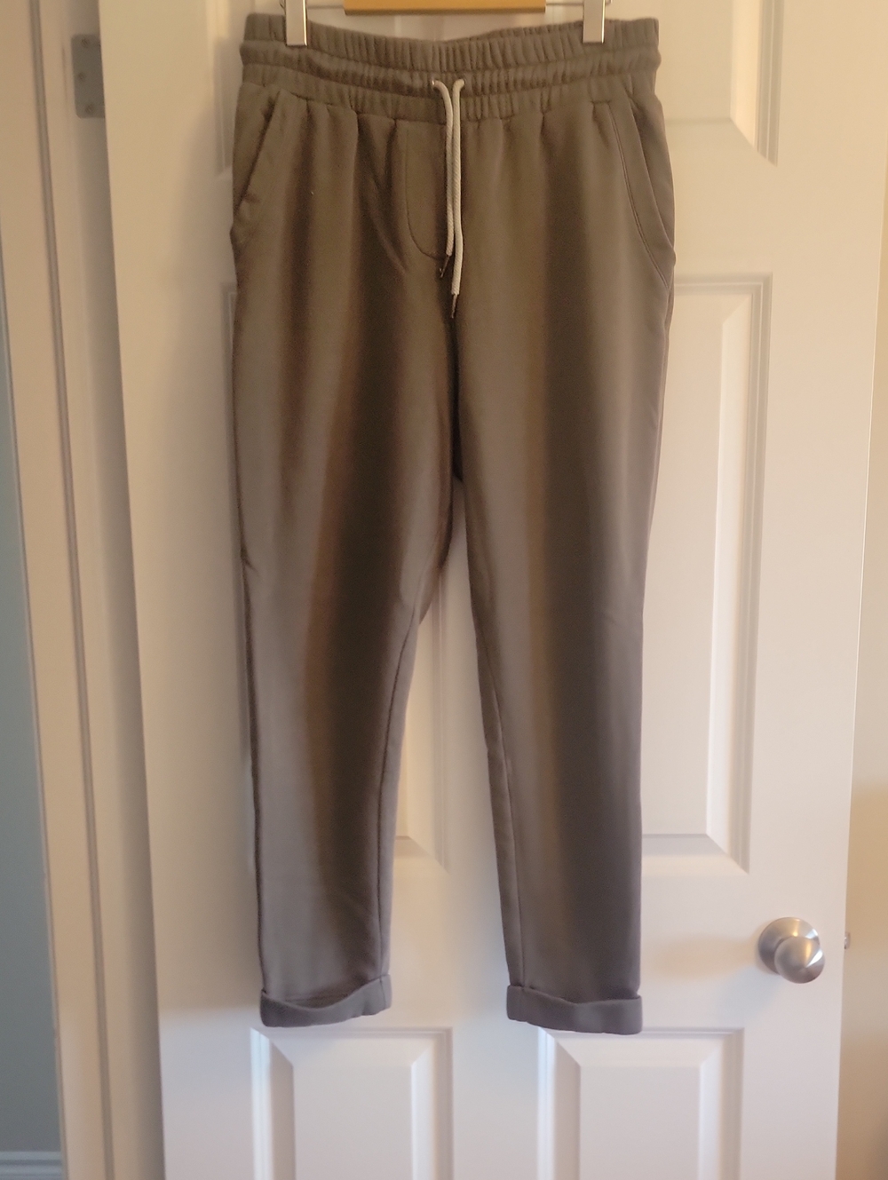 Paper Label Olive Green Drawstring Jogger Pants